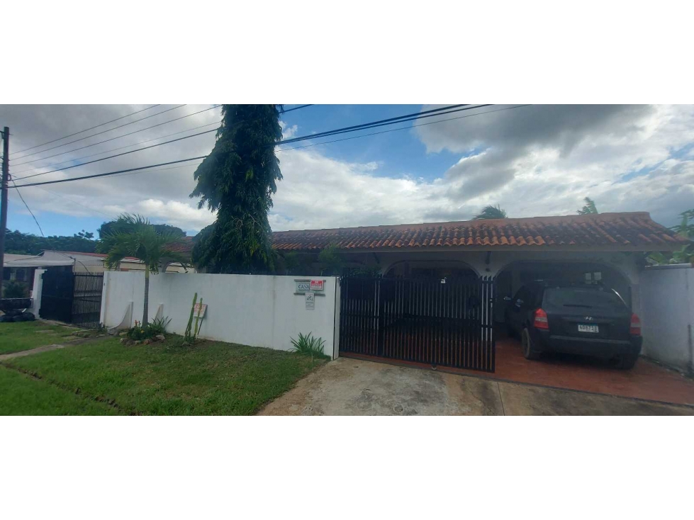 SE VENDE CASA EN AGUADULCE CON TODO LO QUE ESTA DENTRO - 1
