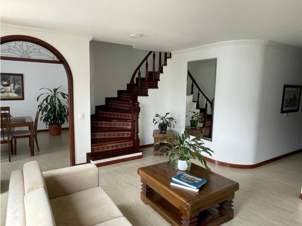 SE VENDE CASA EN ALAMOS PEREIRA