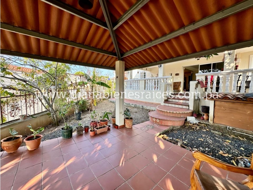Venta de casa en Altos de Panamá