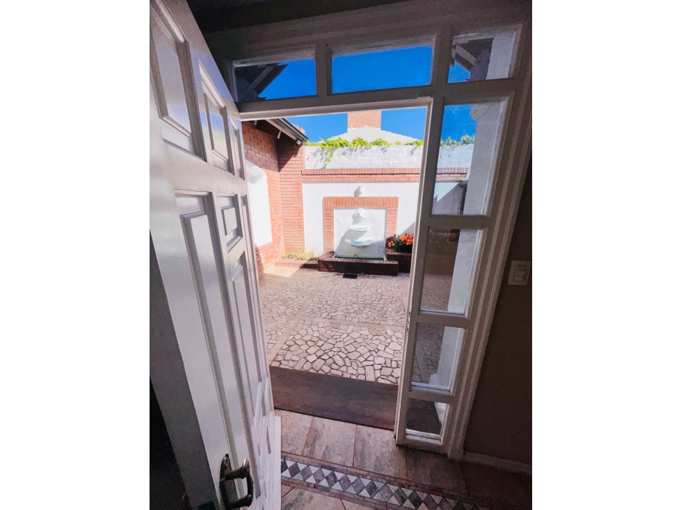 Se vende hermosa casa en B* Parque Chacabuco — foto 3