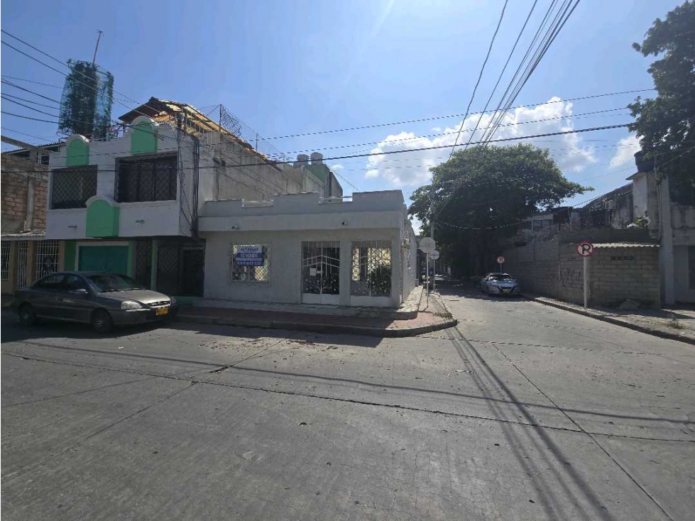 Se vende casa en barrio La Esperanza, Santa Marta