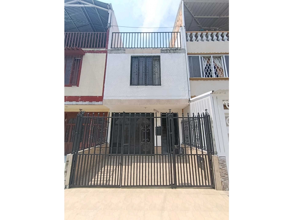 SE VENDE CASA EN BARRIO LAS AMERICAS