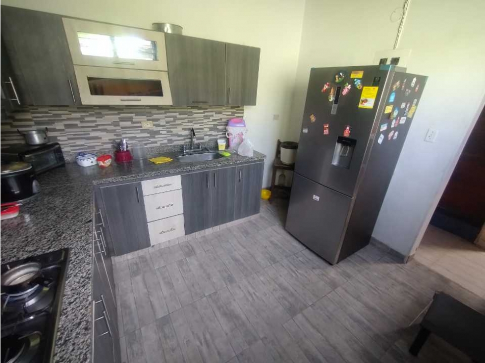 SE VENDE CASA EN BARRIO SANTA FE MEDELLIN CERCA AL AEROPUERTO OLAYA H — foto 4