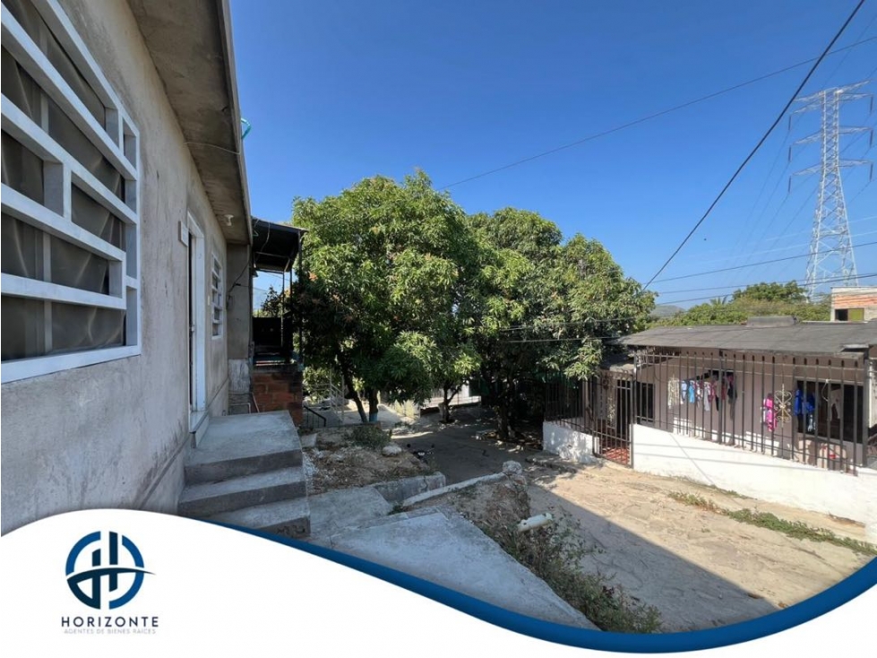 SE VENDE CASA EN BONDA BARRIO LAURELES