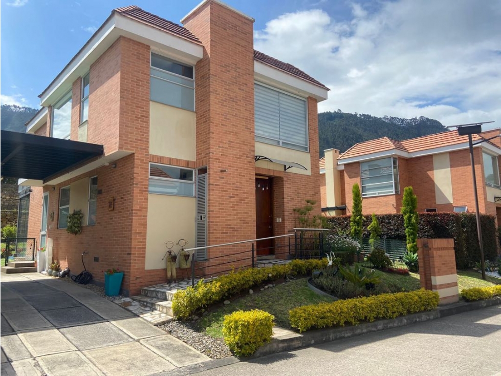 SE VENDE CASA EN CAJICÁ BOSQUE RESIDENCIAL