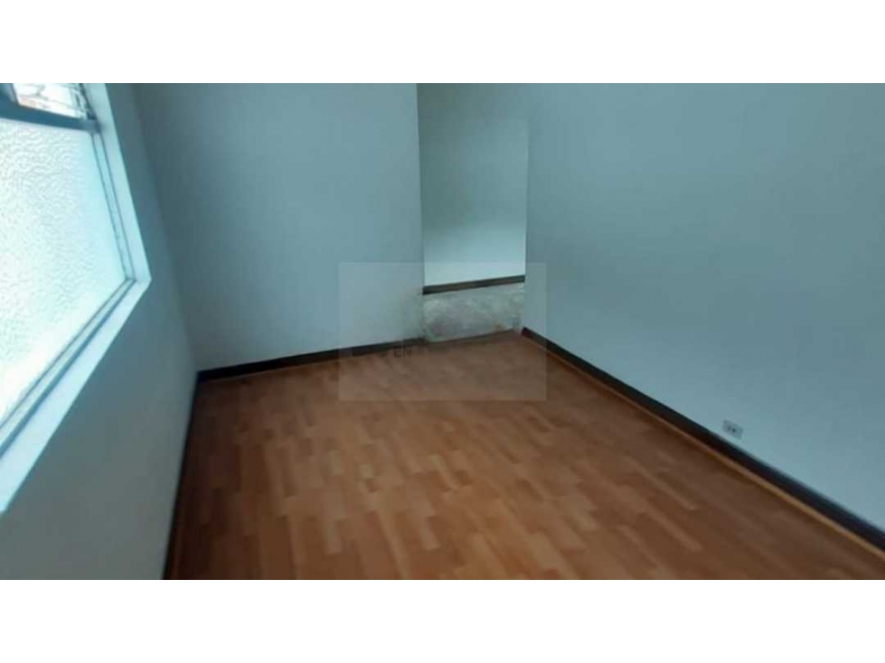 SE VENDE CASA EN CALASANZ PARTE BAJA — foto 4