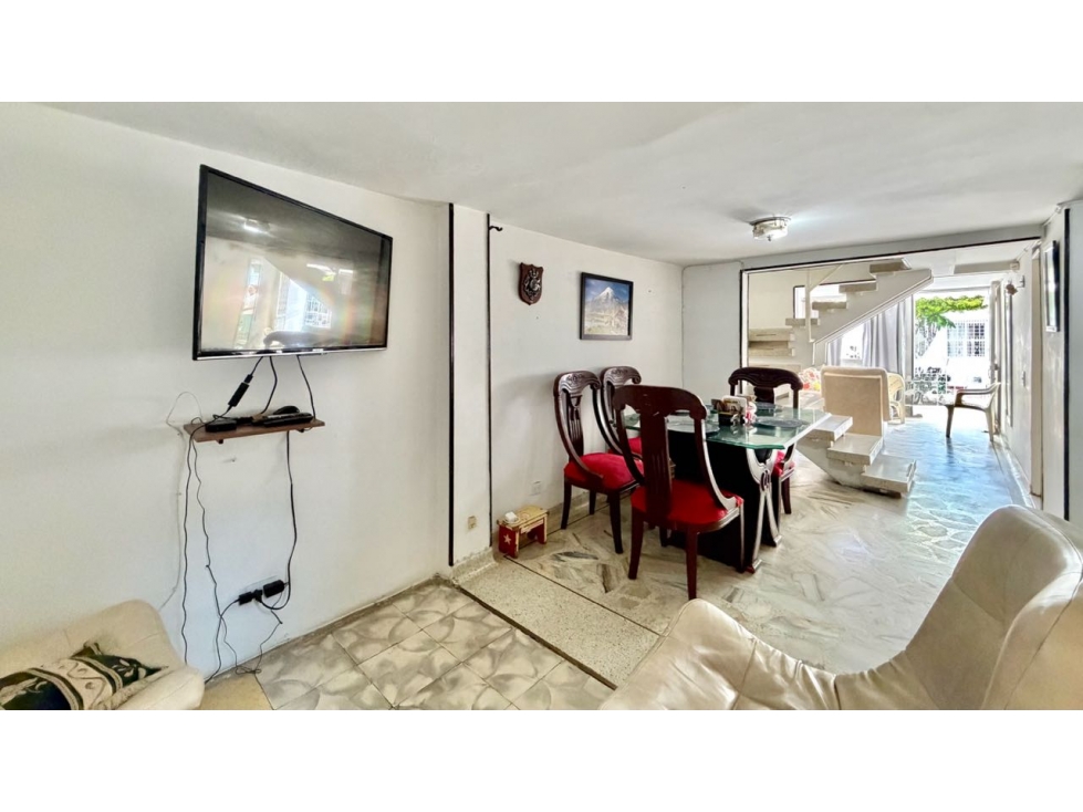 VENDO CASA PEATONAL EN CALIPSO, ORIENTE DE CALI