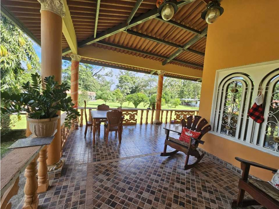 Se Vende Finca de 1 Hectárea con Casa en Campestre en Capira (DR) - 6