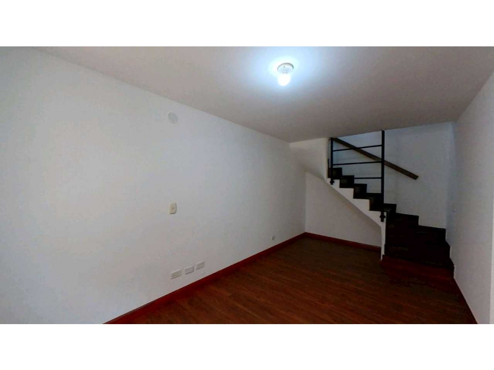SE VENDE CASA EN CAMPIÑA DE FUNZA, (CUND) - 1