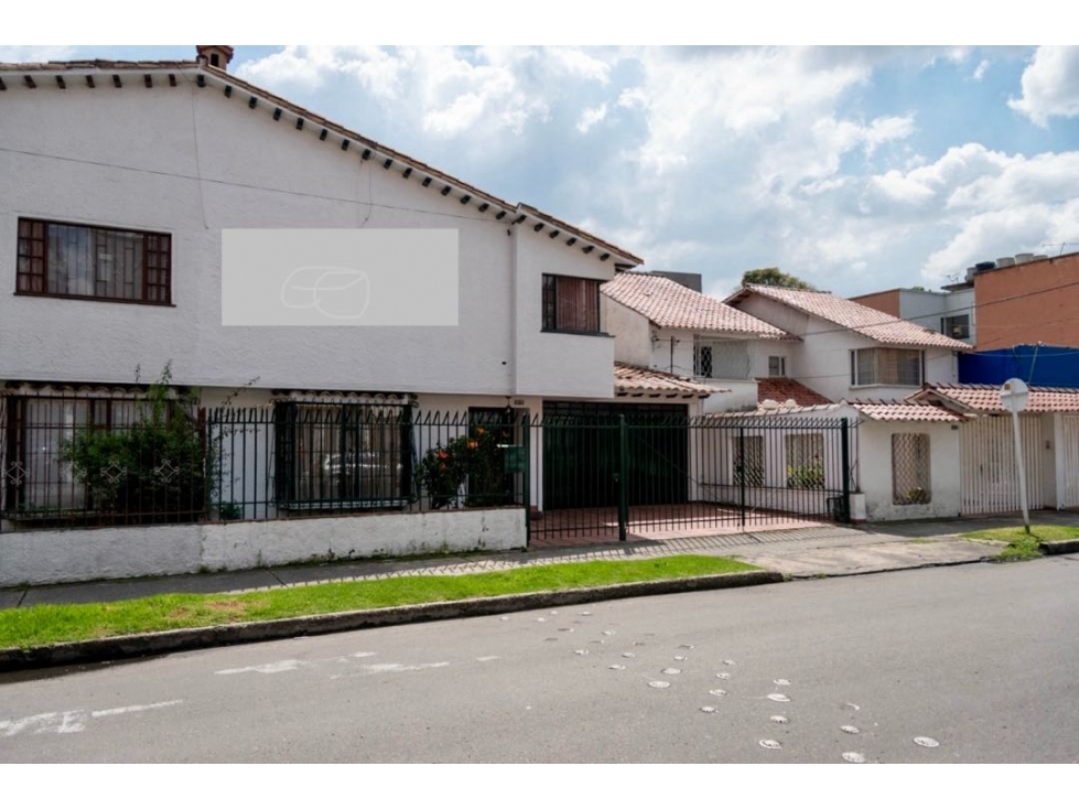 SE VENDE CASA EN CEDRITOS.P
