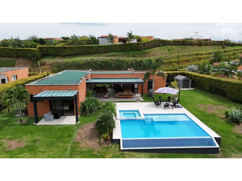 Se vende casa campestre en Cerritos Pereira — foto 2