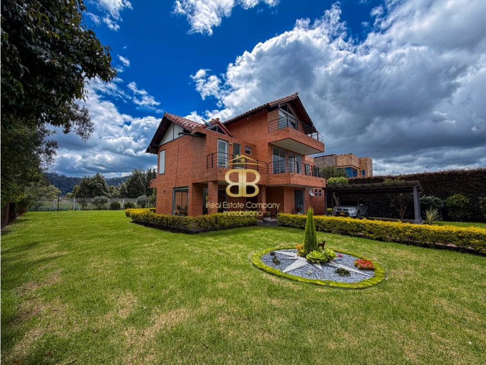 SE VENDE CASA EN CHIA