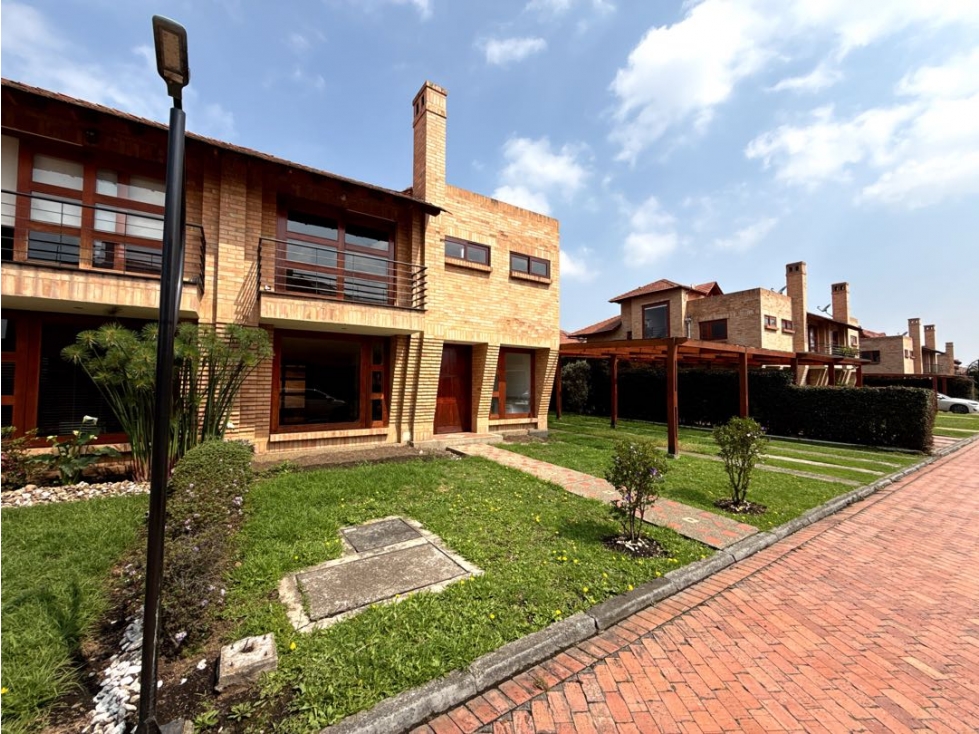 SE VENDE CASA EN CHIA VEREDA LA BALSA