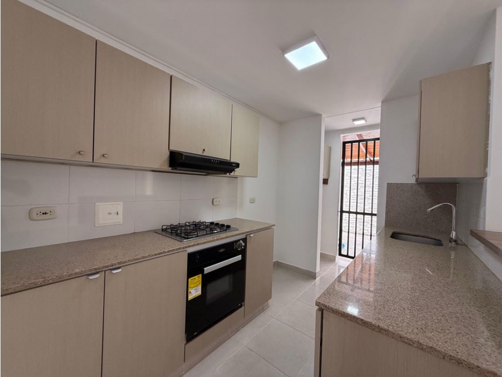 Se vende casa en ciudad country