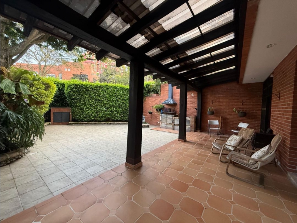 SE VENDE CASA EN CIUDAD JARDÍN MMCV