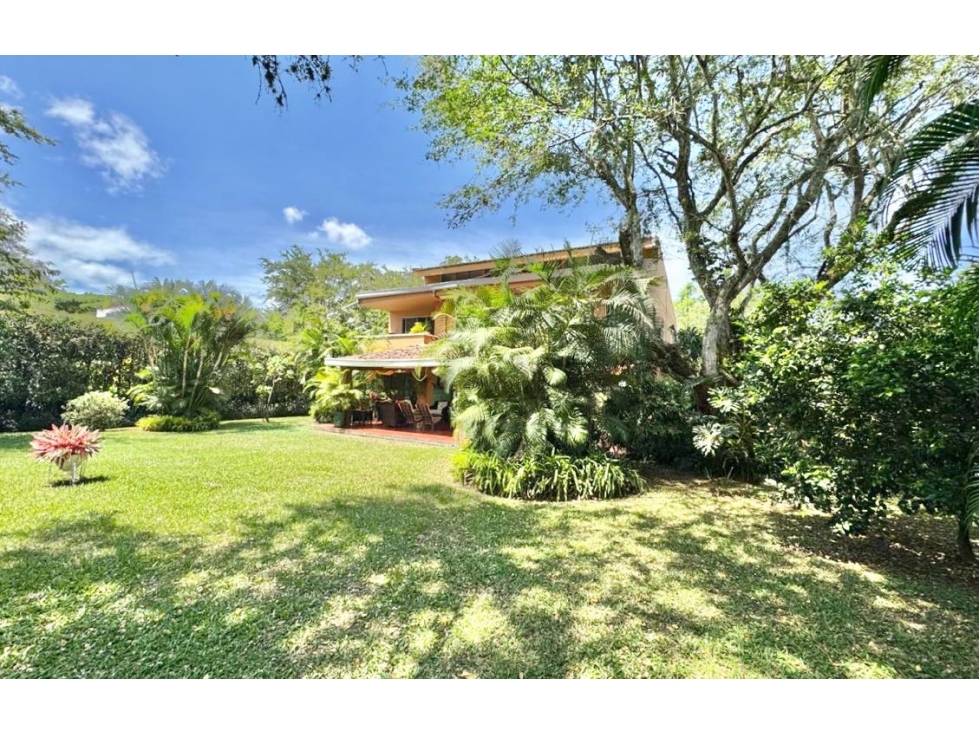 VENDO CASA EN CONDOMINIO EN PANCE, SUR DE CALI