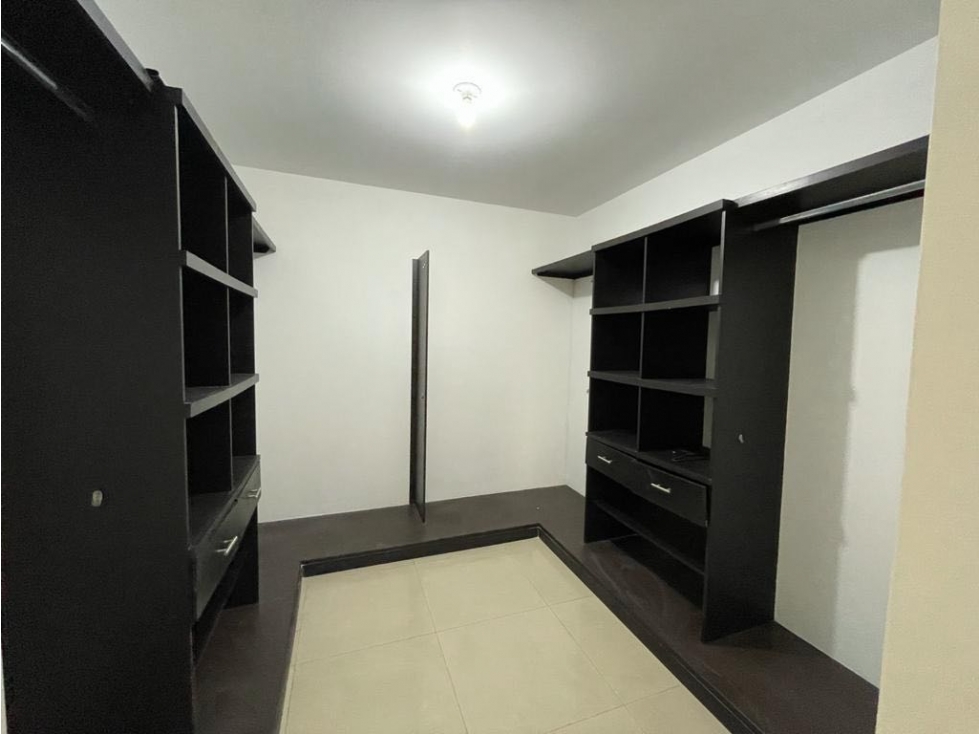 Se vende casa en condominio en el Oeste - 5