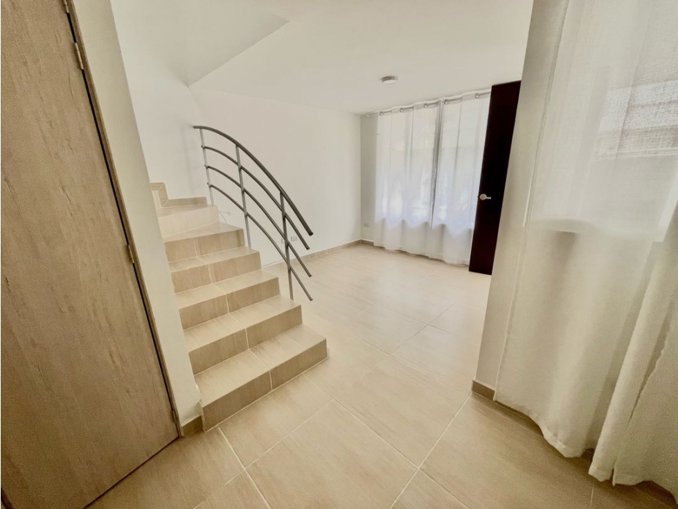 Se vende casa en conj . Cerrado , Circasia Quindio.