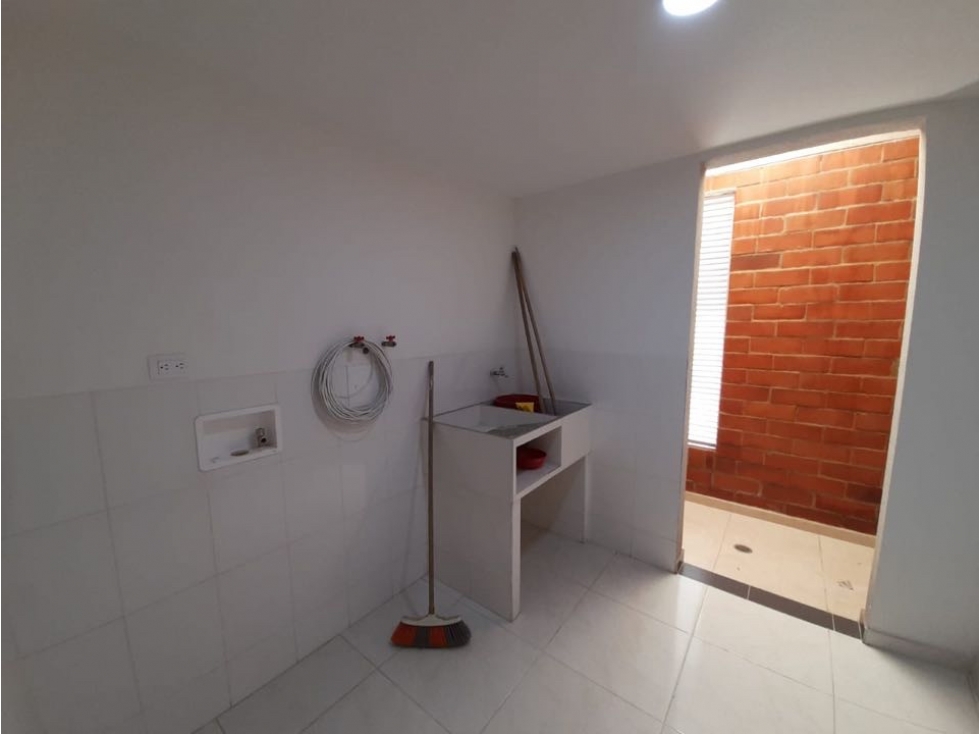 Se vende casa en conjunto cerrado Barrio Las Mercedes Palmira Valle — foto 5