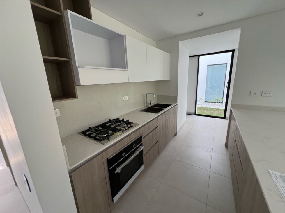 Se Vende Casa en conjunto cerrado - Sector La Tebaida — foto 3