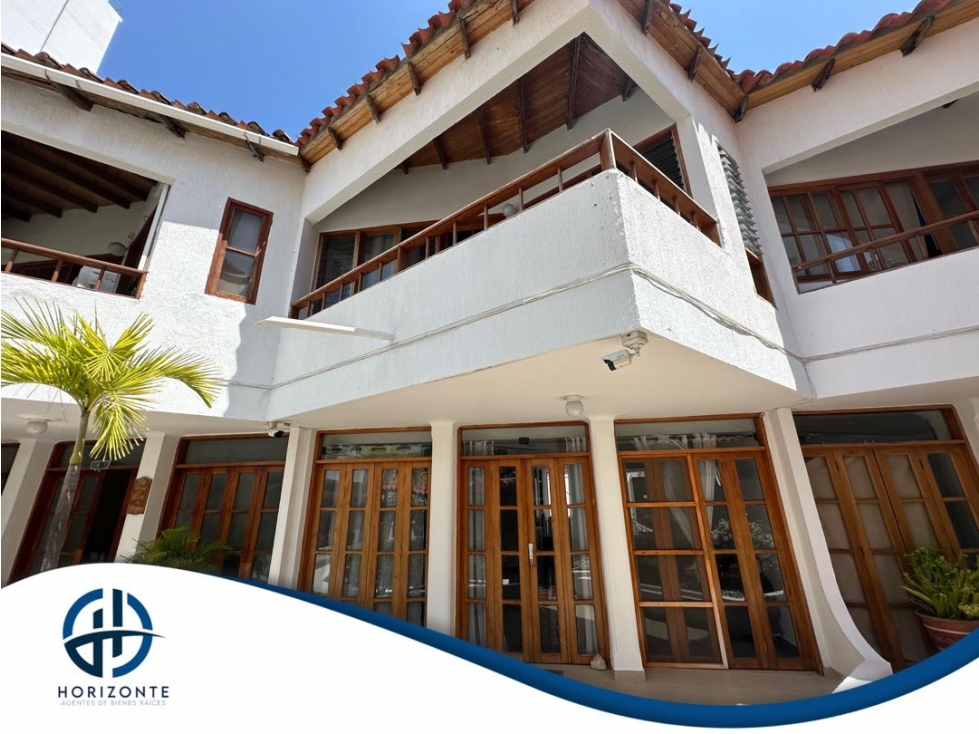 VENTA DE CASA A 100 MTS DE LA PLAYA