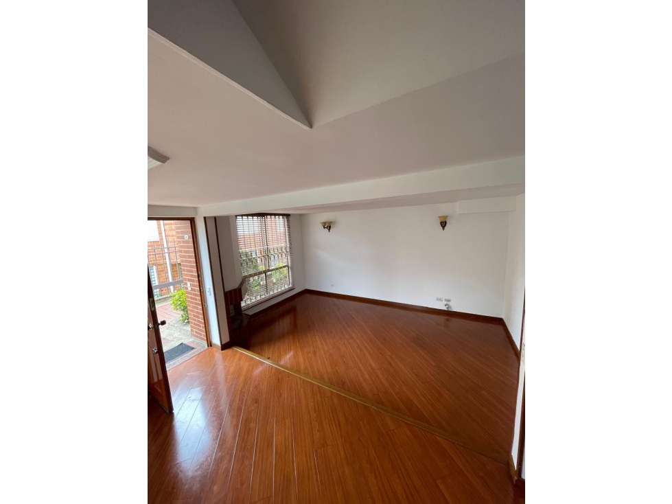 VENDO CASA CONJUNTO CERRADO ESQUINERA EN COLINA CAMPESTRE CON BALCÓN.A — foto 2