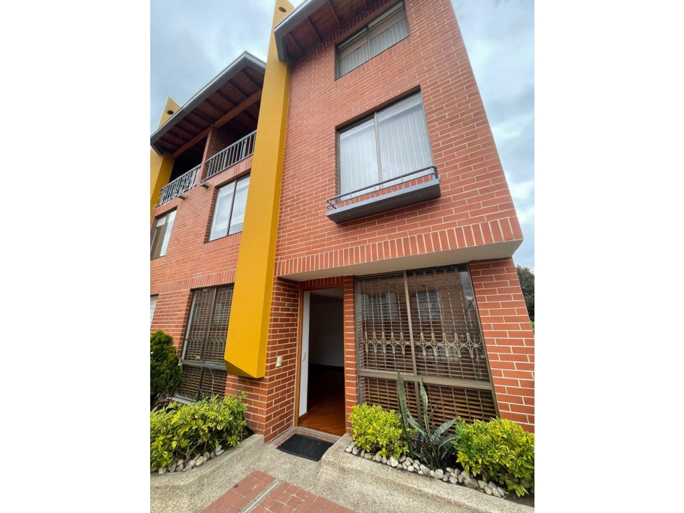 VENDO CASA CONJUNTO CERRADO ESQUINERA EN COLINA CAMPESTRE CON BALCÓN.A — foto 4