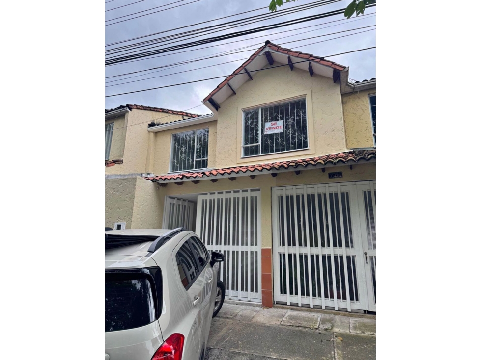 Se vende casa en conjunto Rosalinda