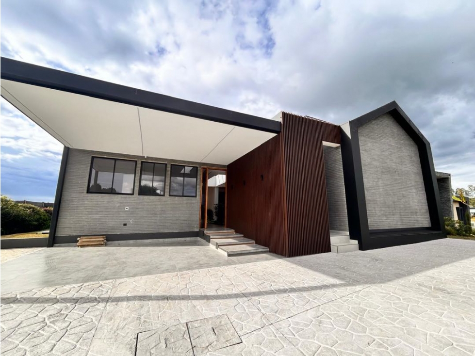 Se vende casa en el alto de las palmas — foto 3