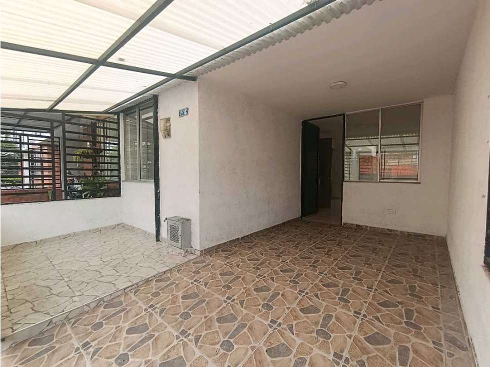 SE RENTA CASA EN EL B/ RESERVAS DE LA ITALIA - 2