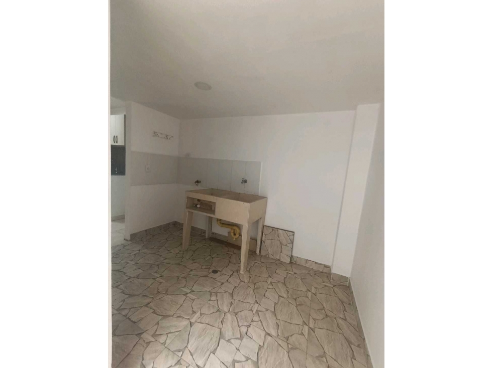 SE RENTA CASA EN EL B/ RESERVAS DE LA ITALIA - 6