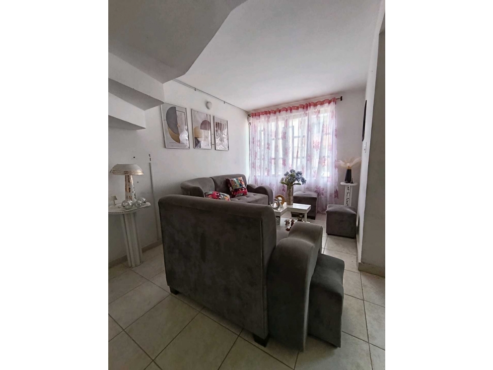 SE VENDE CASA EN EL B/ SENDEROS DE BELEN — foto 2