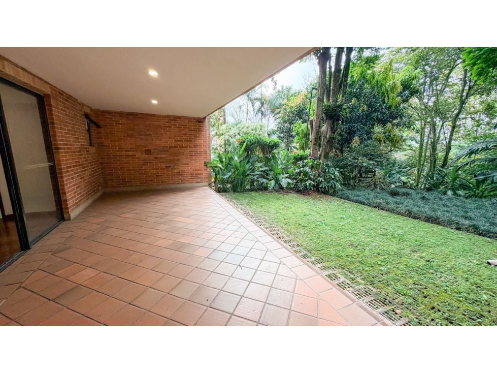 VENTA DE CASA EN EL CAMPESTRE/ EL POBLADO