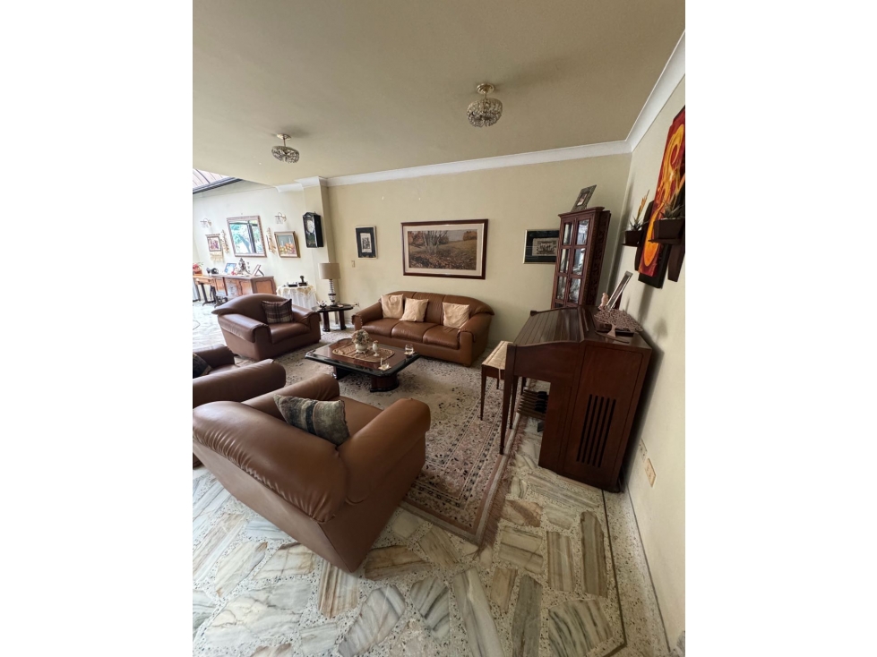 SE VENDE CASA EN EL INGENIO EXCELENTE UBICACION — foto 6