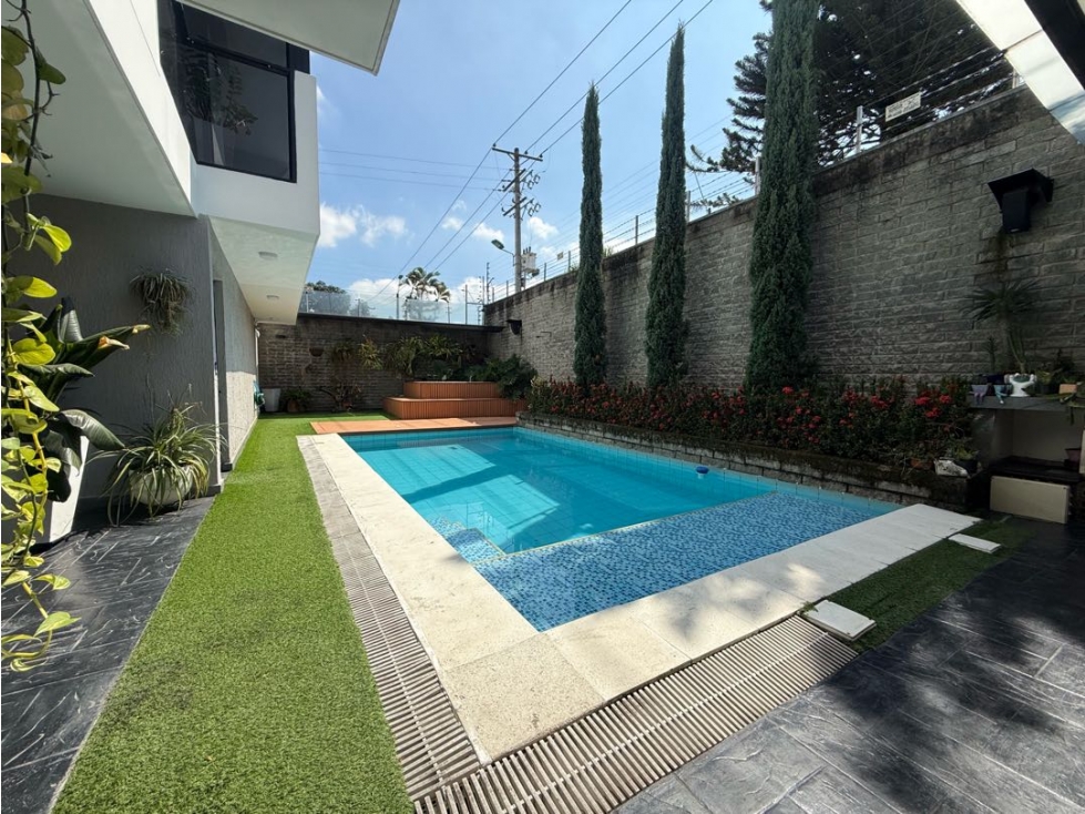SE VENDE CASA EN EL INGENIO CVMM