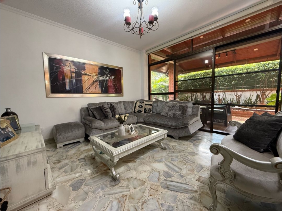 SE VENDE CASA EN EL INGENIO CV