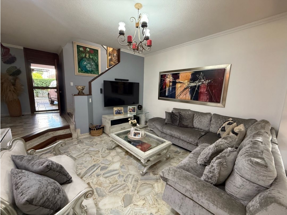 SE VENDE CASA EN EL INGENIO CV — foto 2