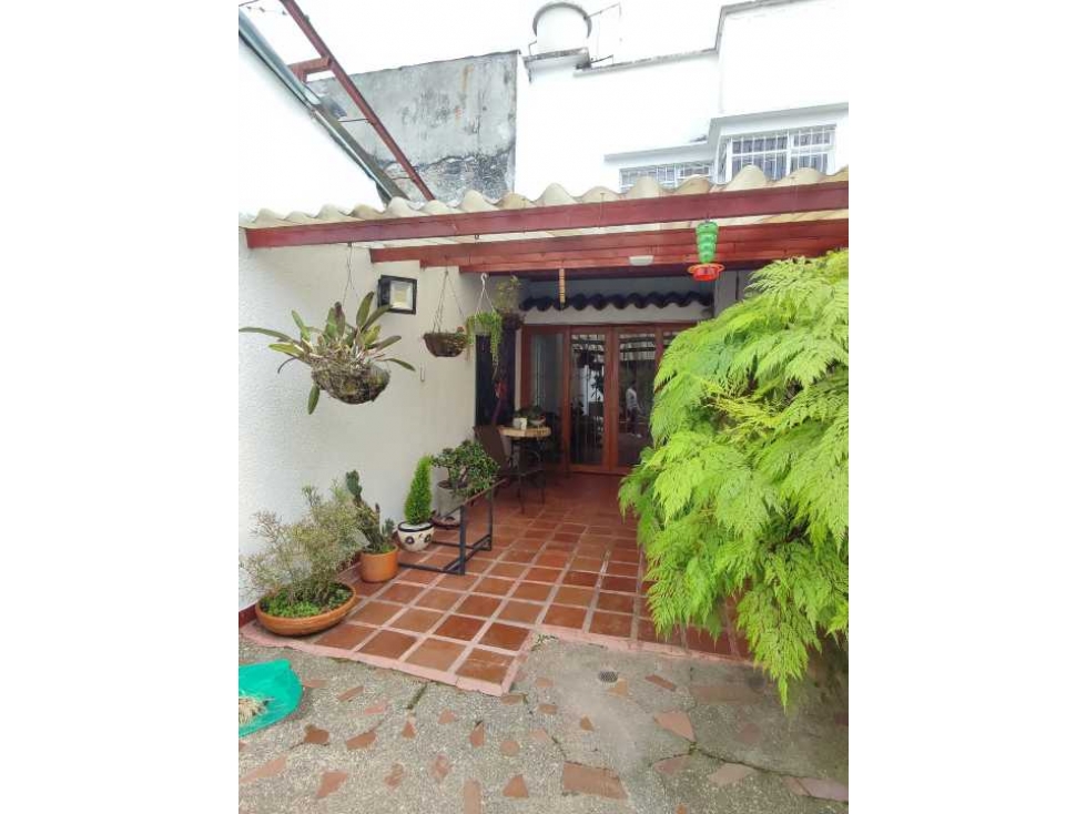 SE VENDE CASA EN EL NORTE DE ARMENIA