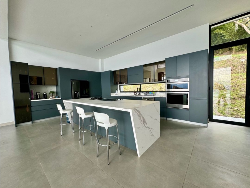 SE VENDE CASA EN EL POBLADO CON PISCINA PRIVADA LOS BALSOS — foto 6