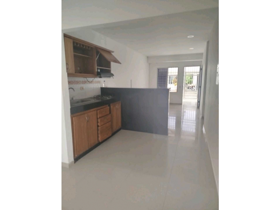 Se vende casa en en santa Elena 4 Medidas: 6x14 — foto 4