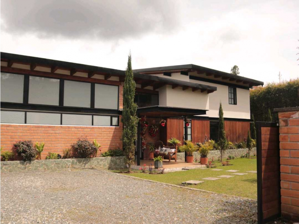 Se vende casa en Envigado en la loma del Escobero — foto 5