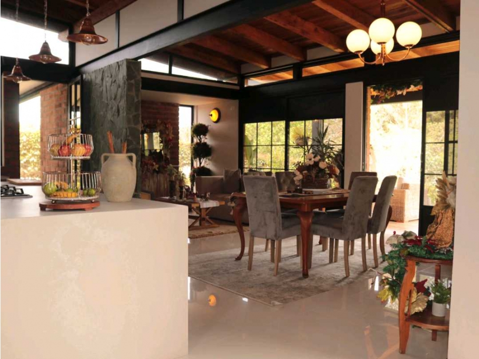 Se vende casa en Envigado en la loma del Escobero — foto 6