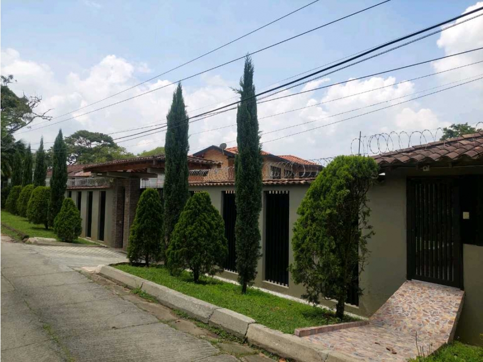 SE VENDE CASA EN ENVIGADO LOMA DEL ESCOBERO — foto 5