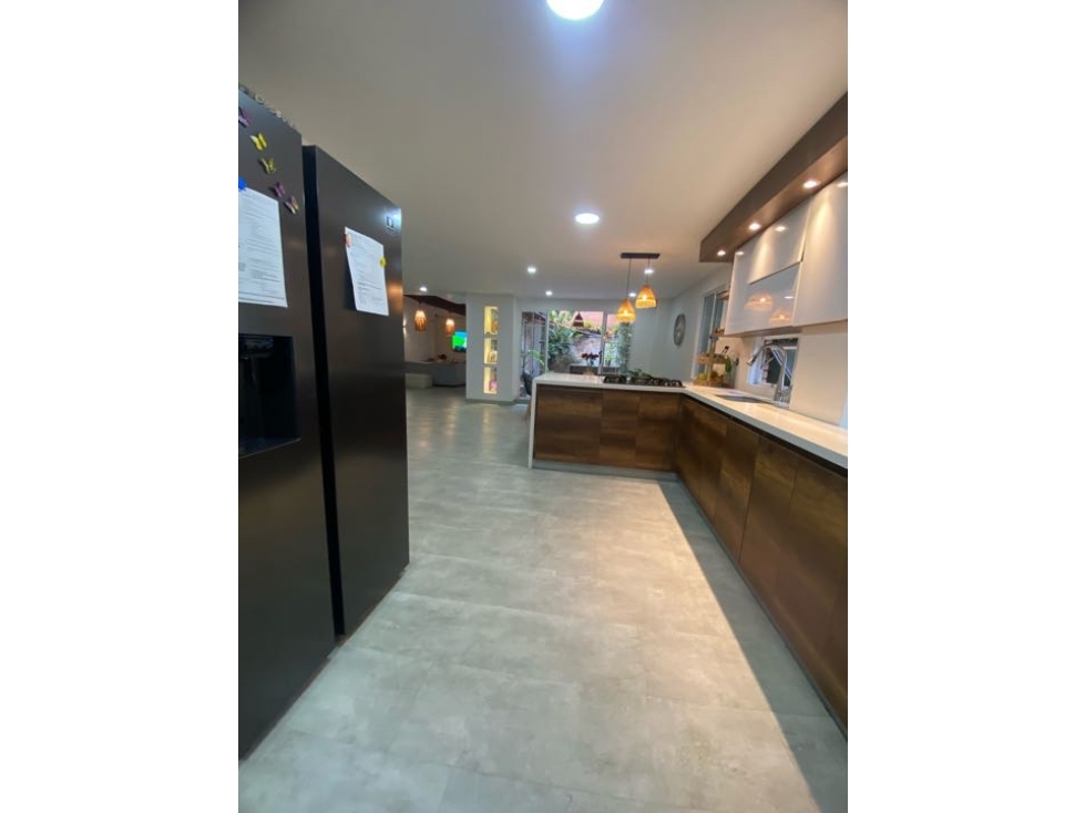 SE VENDE CASA EN ENVIGADO REFORMADA LOMA DEL ESCOBERO SÚPER UBICACION — foto 4