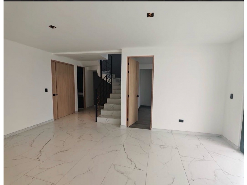Se vende casa en esquina , Lomas de Ángelópolis Puebla - 4