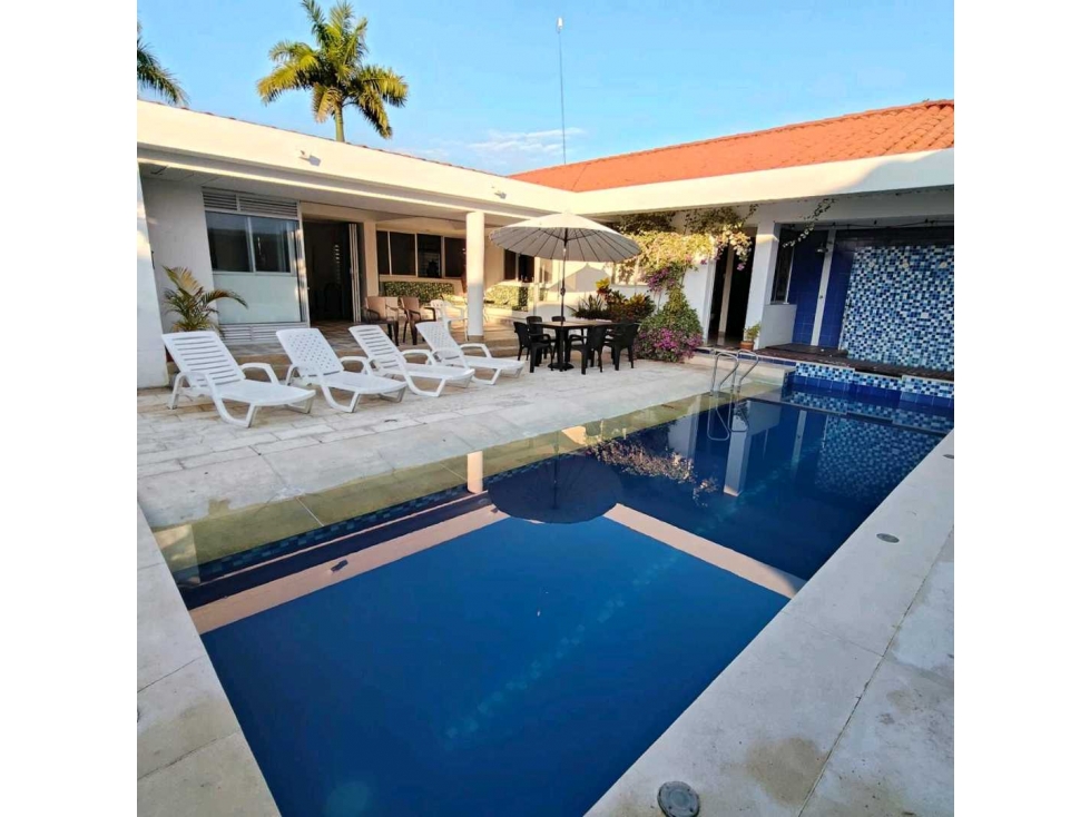 SE VENDE CASA EN FLANDES 203M2