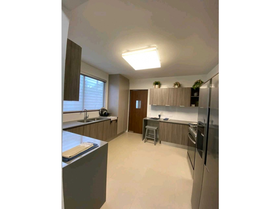 Se Vende Casa en Golf garden Panama Tipo C