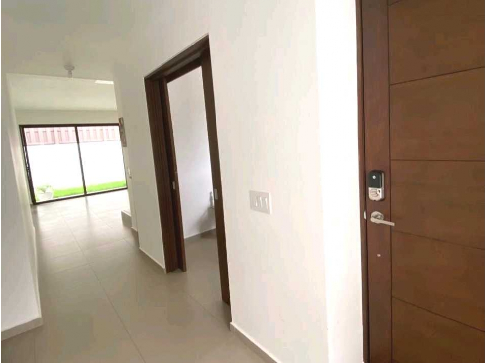Se Vende Casa en Golf garden Panama Tipo C — foto 5