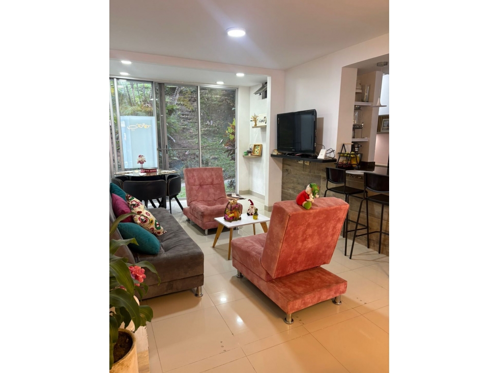 SE VENDE CASA EN ALTOS DE GUADALUPE, SUR DE CALI 527. — foto 4