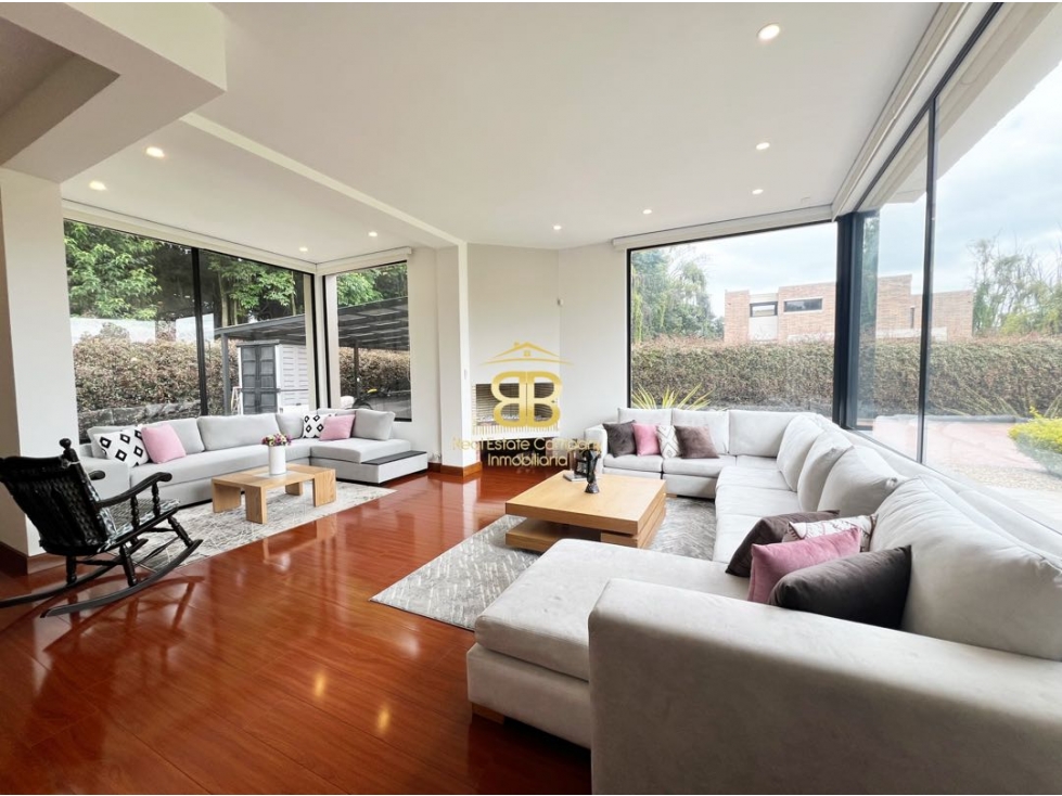 SE VENDE CASA EN GUAYMARAL